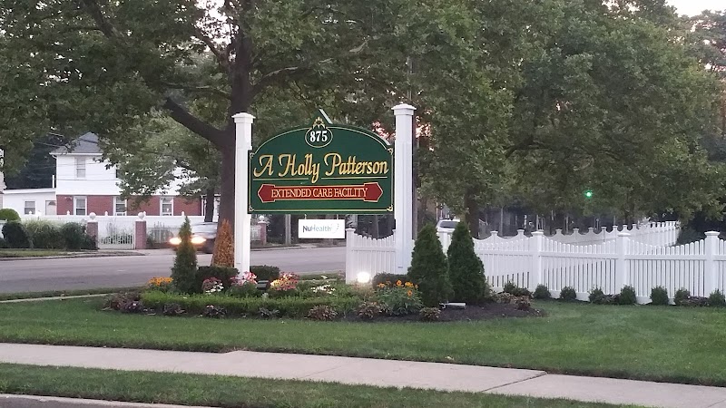 A Holly Patterson Extended Care Facility nursing home in UNIONDALE, NY - Photo 2 of 5