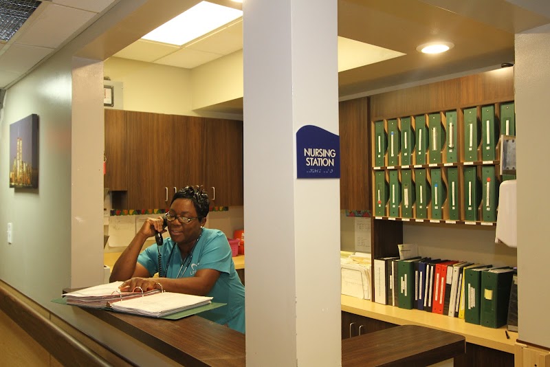 UNIVERSITY CENTER FOR REHABILITATION AND NURSING nursing home in BRONX, NY - Photo 2 of 10