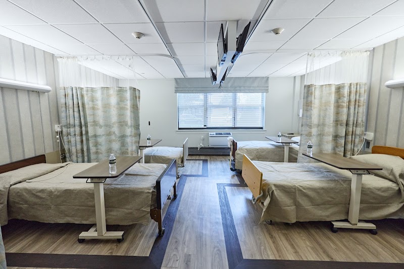 PARKVIEW CARE AND REHABILITATION CENTER, INC nursing home in MASSAPEQUA, NY - Photo 3 of 5