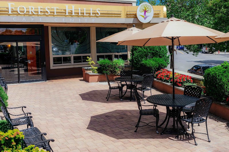 FOREST HILLS CARE CENTER nursing home in FOREST HILLS, NY - Photo 2 of 5