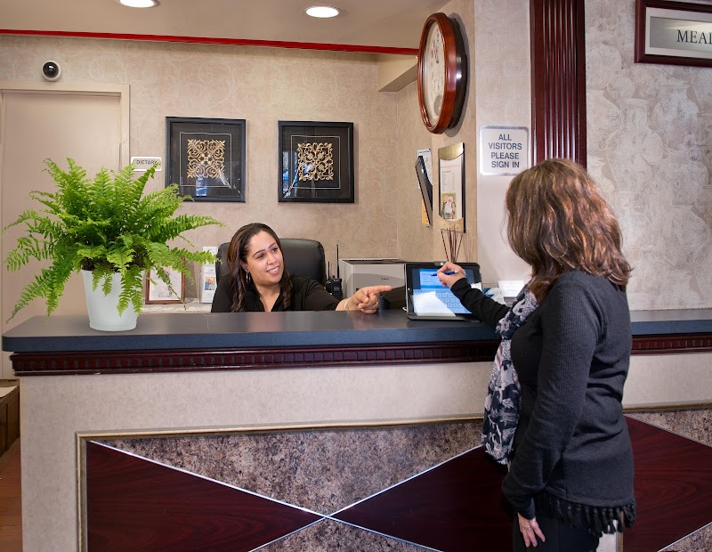 MEADOW PARK REHABILITATION AND HEALTH CENTER L L C nursing home in FLUSHING, NY - Photo 4 of 5