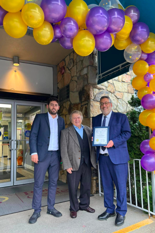 ROSS CENTER FOR NURSING AND REHABILITATION nursing home in BRENTWOOD, NY - Photo 2 of 5