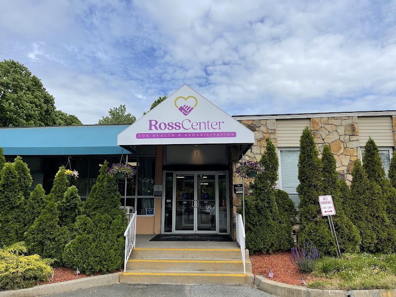 ROSS CENTER FOR NURSING AND REHABILITATION nursing home in BRENTWOOD, NY - Photo 4 of 5