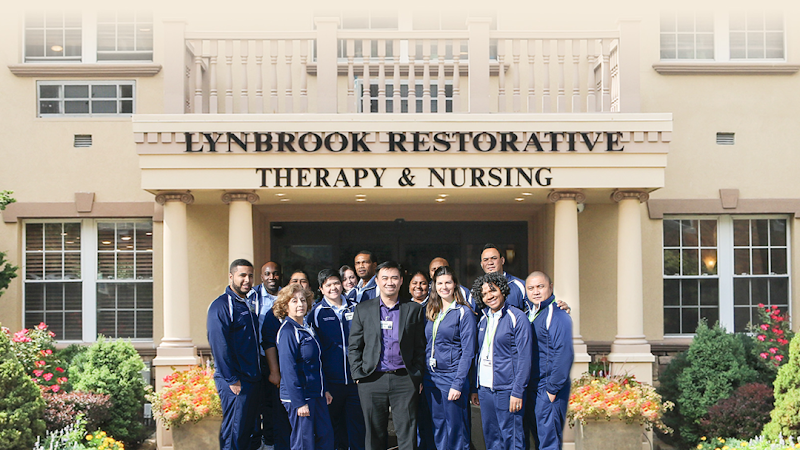LYNBROOK RESTORATIVE THERAPY AND NURSING nursing home in LYNBROOK, NY - Photo 2 of 10