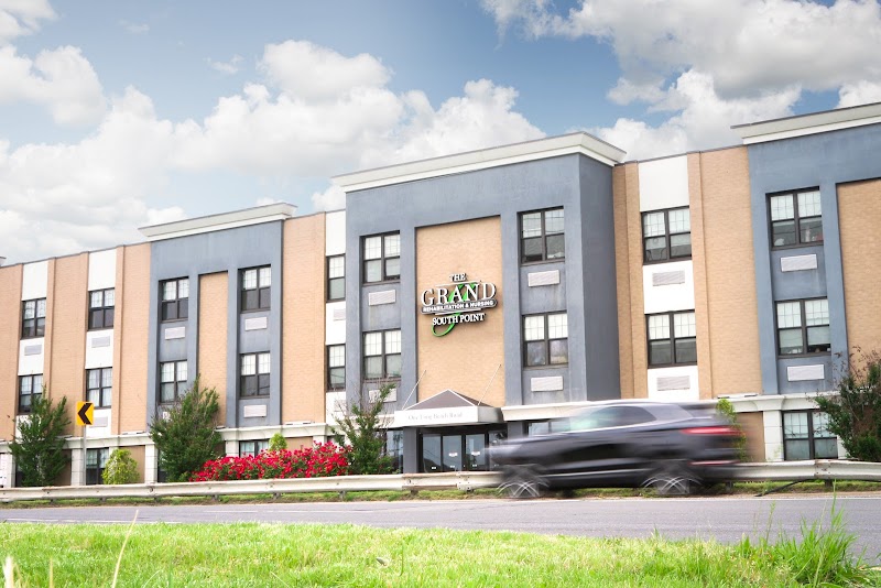 THE GRAND REHABILITATION AND NURSING AT SOUTH POIN nursing home in ISLAND PARK, NY - Photo 2 of 5
