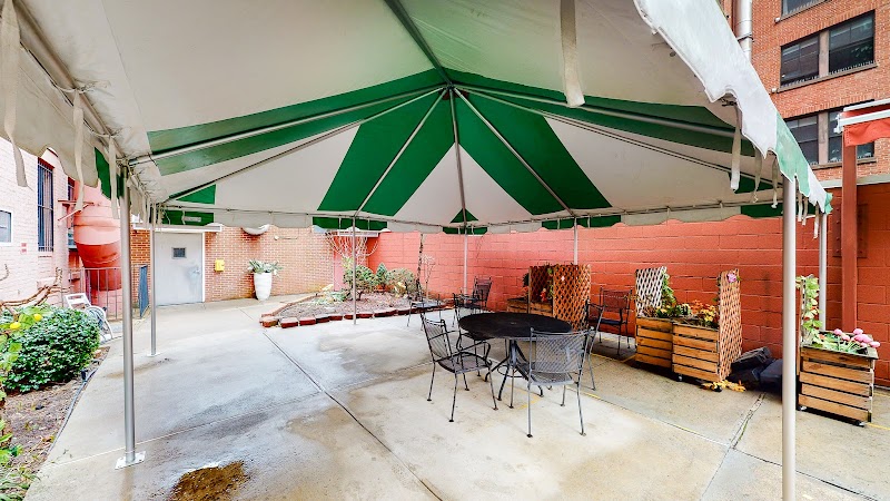 COBBLE HILL HEALTH CENTER INC nursing home in BROOKLYN, NY - Photo 2 of 10