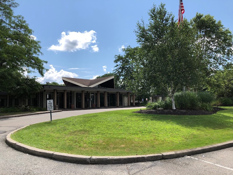 CEDAR MANOR NURSING & REHABILITATION CENTER nursing home in OSSINING, NY - Photo 3 of 5