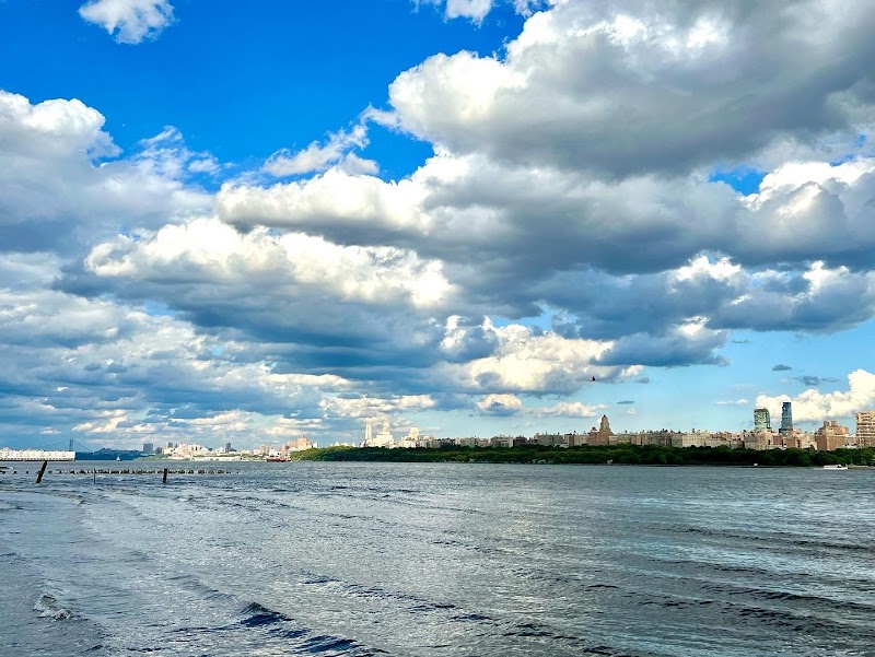 HUDSON POINTE AT RIVERDALE CTR FOR NURSING & REHAB nursing home in BRONX, NY - Photo 4 of 5