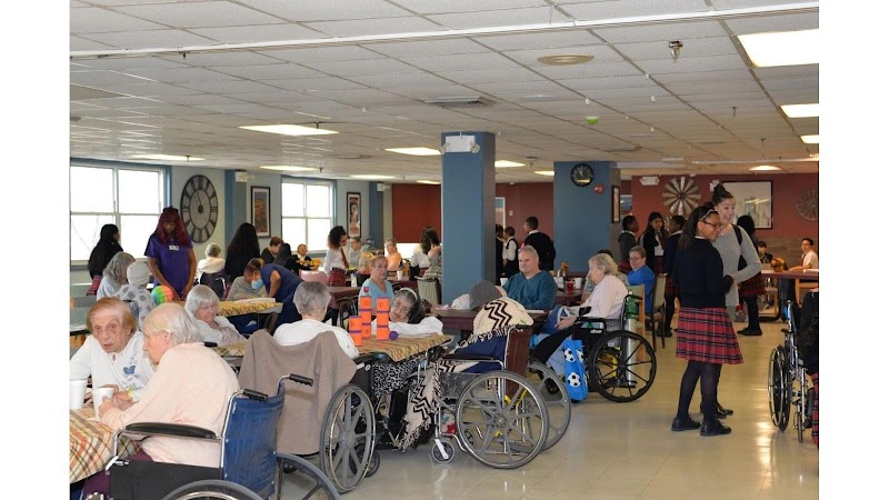 SILVER LAKE SPECIALIZED REHAB AND CARE CENTER nursing home in STATEN ISLAND, NY - Photo 2 of 5