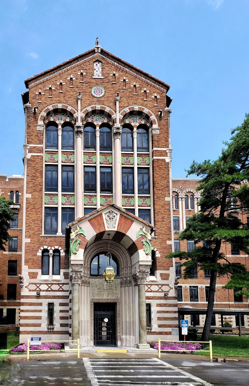 Monroe Community Hospital nursing home in Rochester, NY - Photo 2 of 10