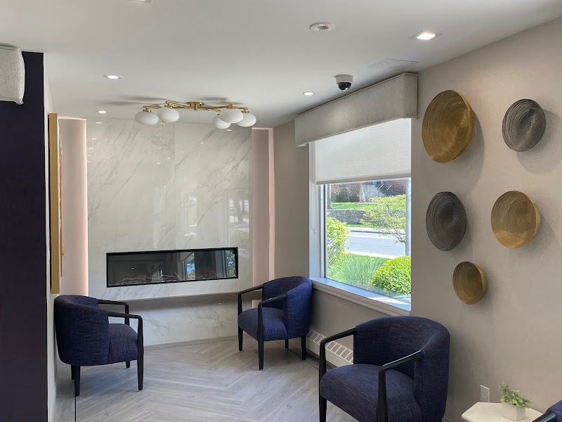 WHITE PLAINS CENTER FOR NURSING CARE, L L C nursing home in WHITE PLAINS, NY - Photo 4 of 10