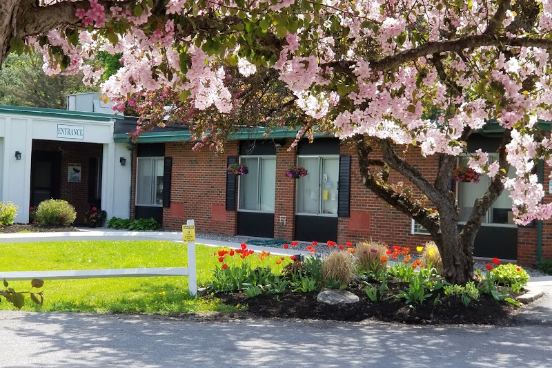 COLONIAL PARK REHABILITATION AND NURSING CENTER nursing home in ROME, NY - Photo 3 of 5