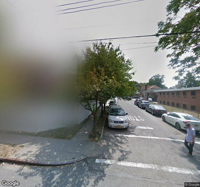 WOODCREST REHAB & RESIDENTIAL H C CENTER, L L C nursing home in FLUSHING, NY - Photo 2 of 2