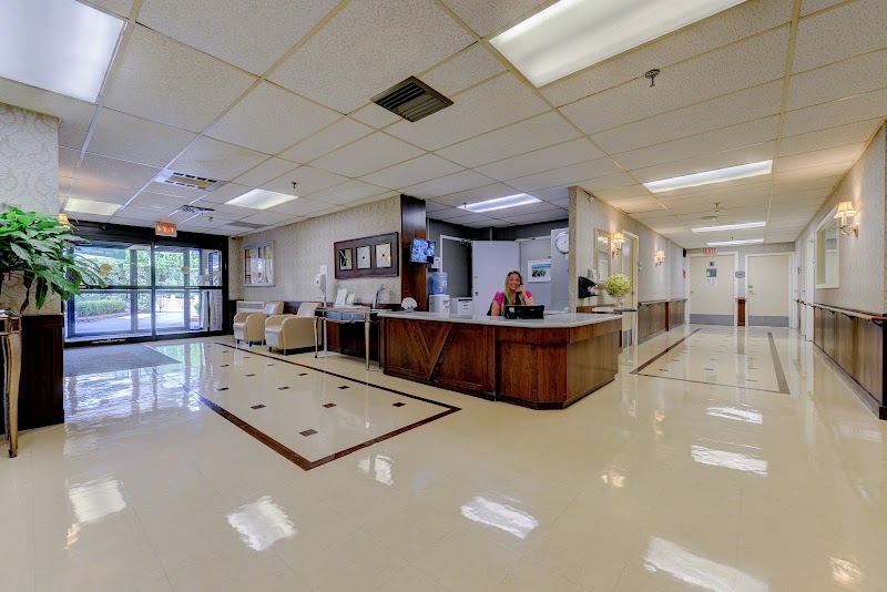VERRAZANO NURSING AND POST-ACUTE CENTER nursing home in STATEN ISLAND, NY - Photo 2 of 5