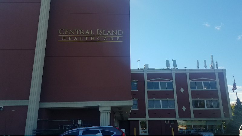 CENTRAL ISLAND HEALTHCARE nursing home in PLAINVIEW, NY - Photo 2 of 10