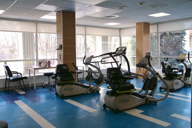 CENTRAL ISLAND HEALTHCARE nursing home in PLAINVIEW, NY - Photo 5 of 10