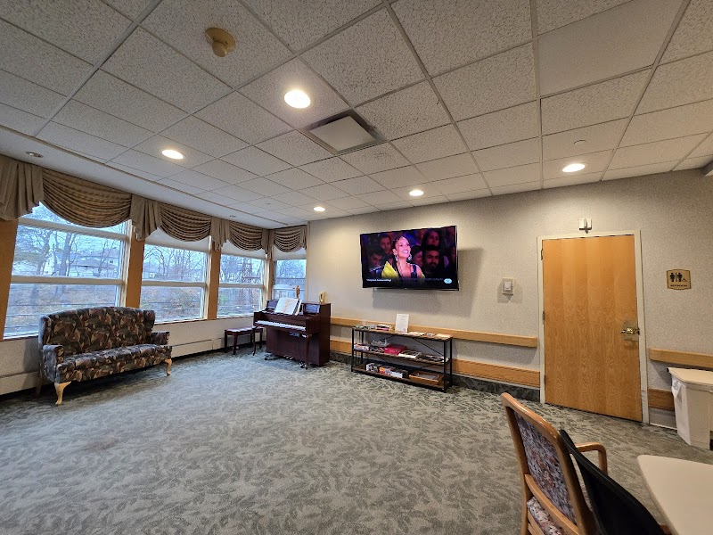 THE NEW JEWISH HOME, SARAH NEUMAN nursing home in MAMARONECK, NY - Photo 3 of 5