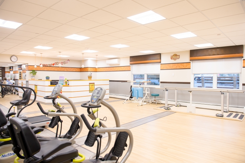 THE GRAND PAVILION FOR RHB & NRSG AT ROCKVILLE CTR nursing home in ROCKVILLE CENTRE, NY - Photo 2 of 5