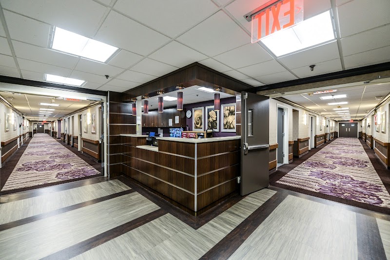 THE GRAND PAVILION FOR RHB & NRSG AT ROCKVILLE CTR nursing home in ROCKVILLE CENTRE, NY - Photo 3 of 5