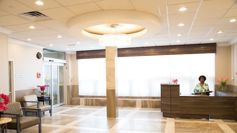 SPLIT ROCK REHABILITION AND HEALTH CARE CENTER nursing home in BRONX, NY - Photo 2 of 10