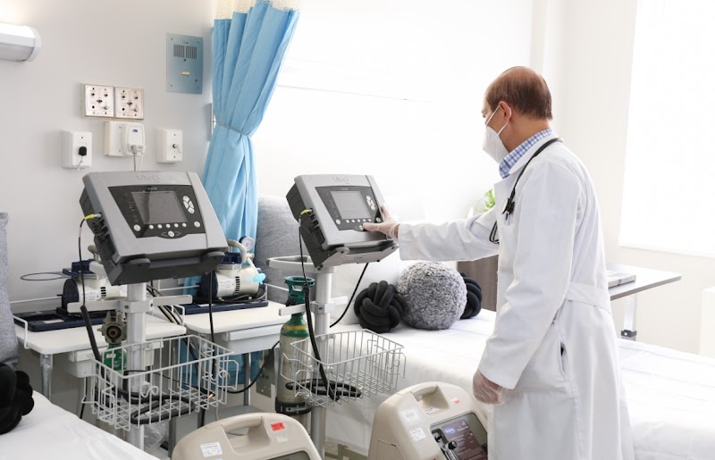 SPLIT ROCK REHABILITION AND HEALTH CARE CENTER nursing home in BRONX, NY - Photo 4 of 10