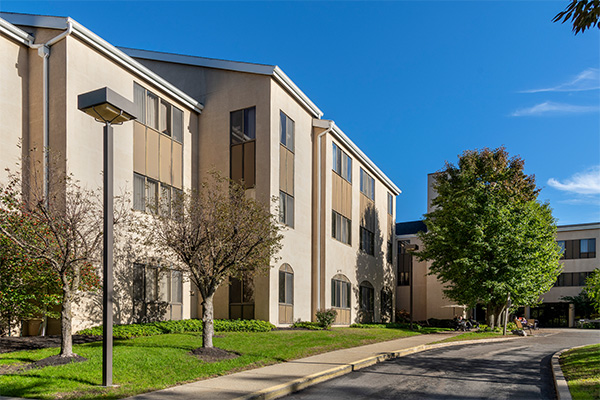 ELDERWOOD AT WILLIAMSVILLE nursing home in WILLIAMSVILLE, NY - Photo 2 of 5
