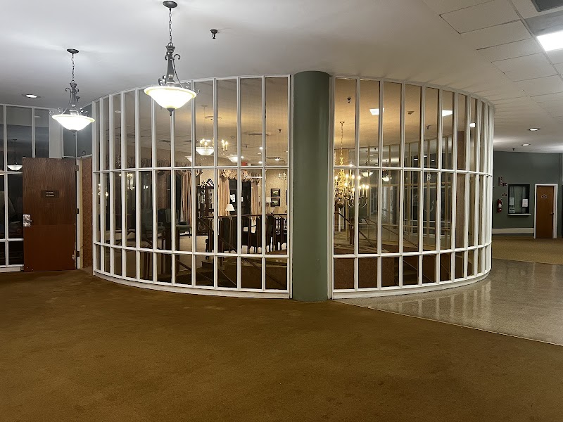 EGER HEALTH CARE AND REHABILITATION CENTER nursing home in STATEN ISLAND, NY - Photo 3 of 5