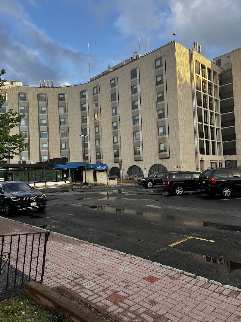 EGER HEALTH CARE AND REHABILITATION CENTER nursing home in STATEN ISLAND, NY - Photo 4 of 5