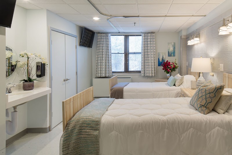 SURGE REHABILITATION AND NURSING LLC nursing home in MIDDLE ISLAND, NY - Photo 3 of 10