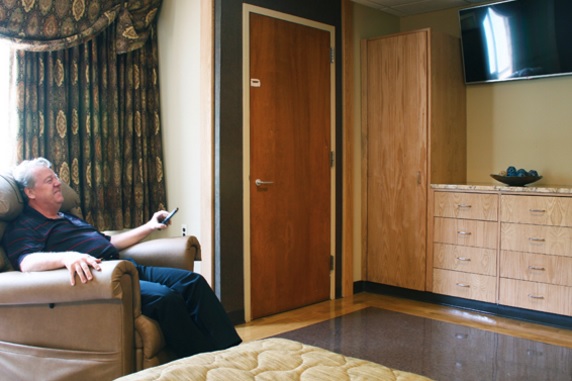 OASIS REHABILITATION AND NURSING, LLC nursing home in CENTER MORICHES, NY - Photo 4 of 10