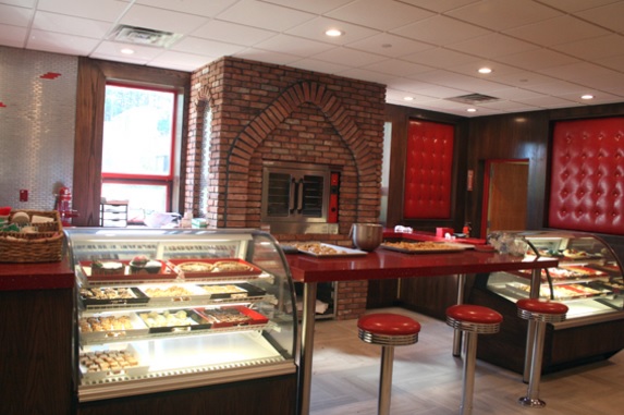 OASIS REHABILITATION AND NURSING, LLC nursing home in CENTER MORICHES, NY - Photo 5 of 10