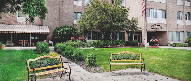 Crest Manor Living and Rehabilitation Center nursing home in Fairport, NY - Photo 3 of 5