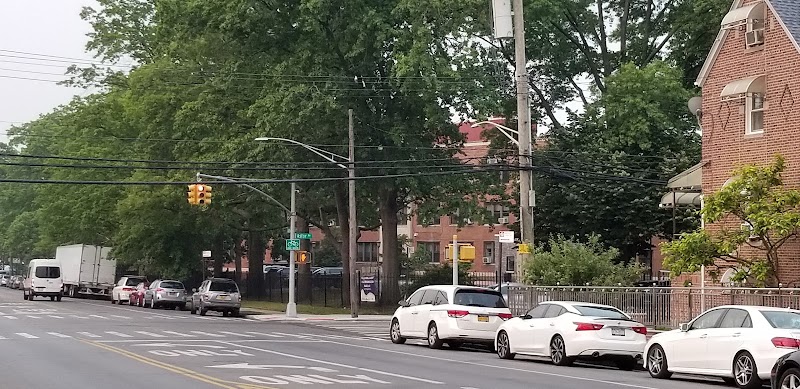 PELHAM PARKWAY NURSING CARE & REHAB FACILITY L L C nursing home in BRONX, NY - Photo 4 of 5