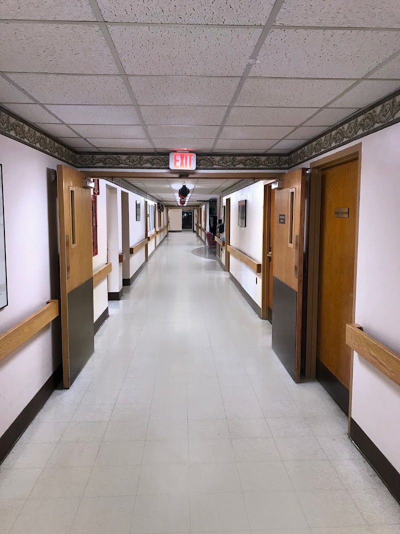 DELAWARE OAKS CENTER FOR REHABILITATION AND NURSI nursing home in BUFFALO, NY - Photo 3 of 5