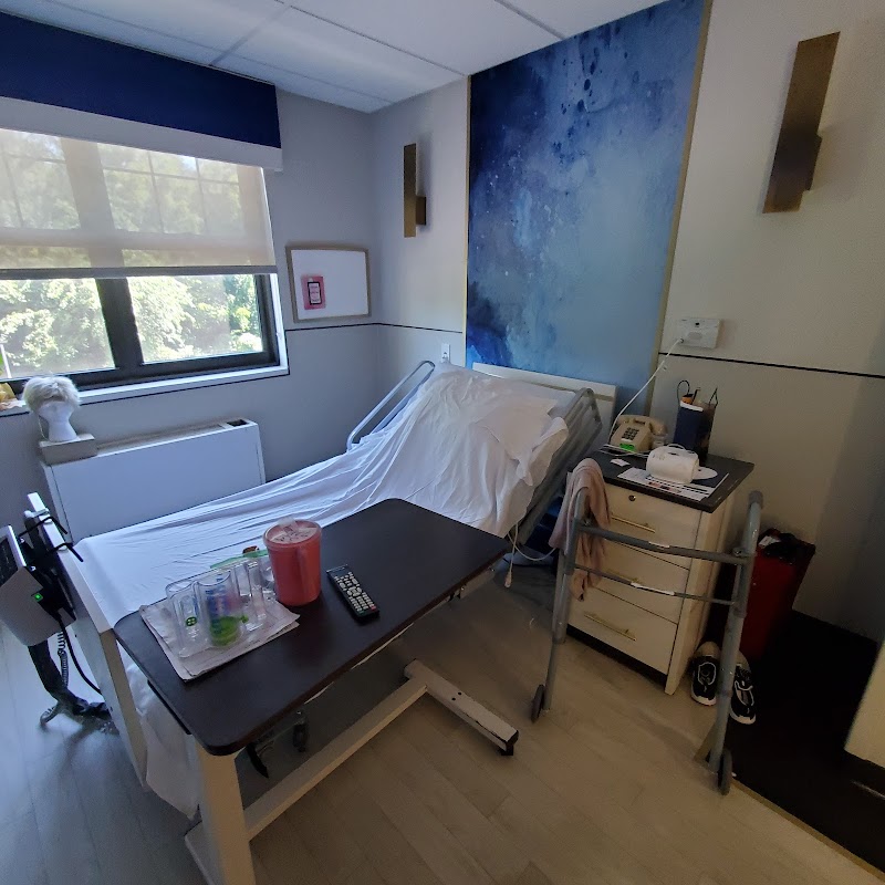 THE HAMLET REHABILITATION AND HEALTHCARE CENTER AT nursing home in NESCONSET, NY - Photo 3 of 10