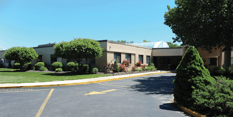 BROOKHAVEN HEALTH CARE FACILITY L L C nursing home in EAST PATCHOGUE, NY - Photo 5 of 5