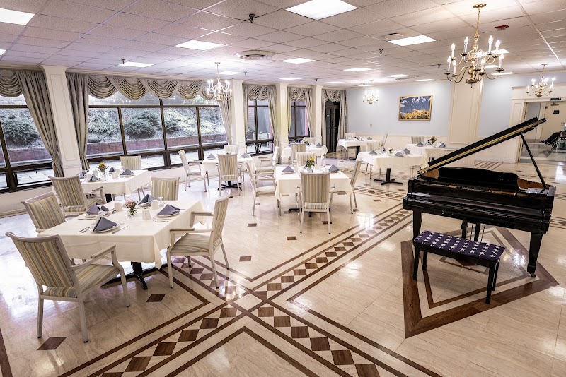 LUXOR NURSING AND REHABILITATION AT MILLS POND nursing home in ST JAMES, NY - Photo 5 of 10