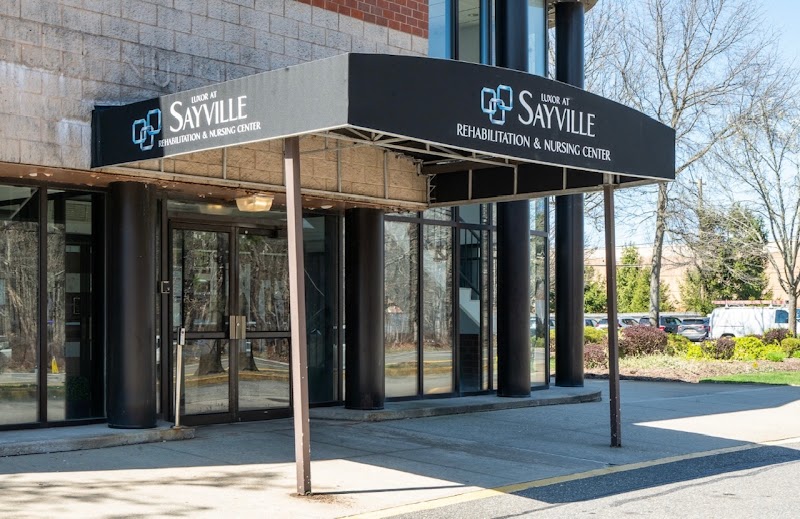 LUXOR NURSING AND REHABILITATION AT SAYVILLE nursing home in SAYVILLE, NY - Photo 2 of 5