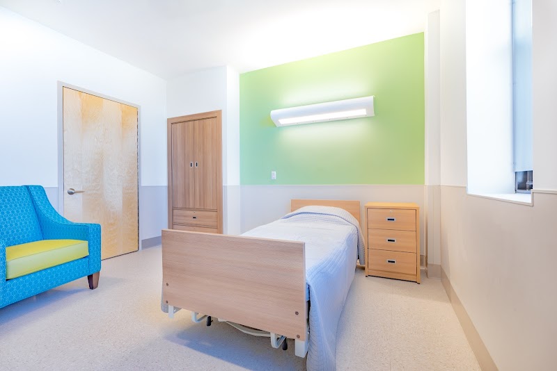 RICHMOND CTR FOR REHAB AND SPECIALTY HEALTHCARE nursing home in STATEN ISLAND, NY - Photo 3 of 5