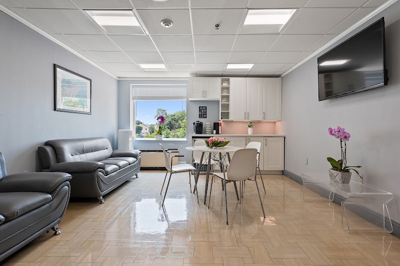 NASSAU REHABILITATION & NURSING CENTER nursing home in HEMPSTEAD, NY - Photo 4 of 5