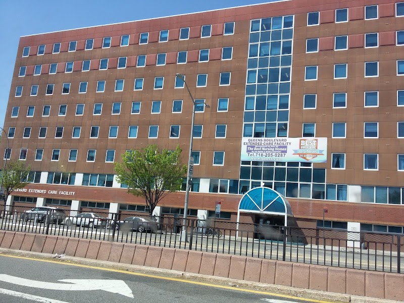 QUEENS BOULEVARD EXTENDED CARE FACILITY nursing home in WOODSIDE, NY - Photo 2 of 10