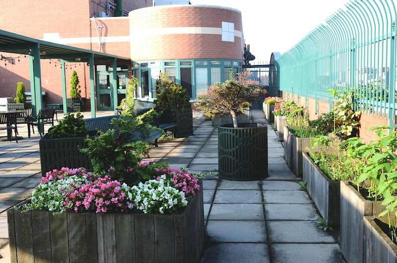 UNION PLAZA CARE CENTER nursing home in FLUSHING, NY - Photo 2 of 10