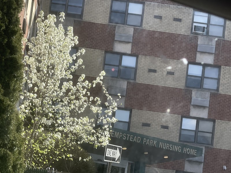 HEMPSTEAD PARK NURSING HOME nursing home in HEMPSTEAD, NY - Photo 4 of 5