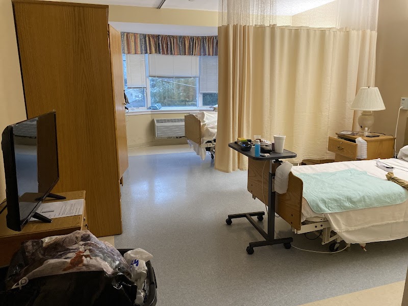 THE HAMPTONS CENTER FOR REHABILITATION AND NURSING nursing home in SOUTH HAMPTON, NY - Photo 5 of 5