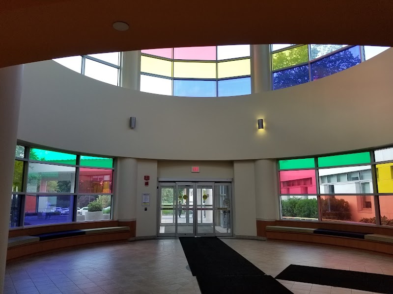 THE STEVEN AND ALEXANDRA COHEN PED L T C PAVILION nursing home in VALHALLA, NY - Photo 4 of 10