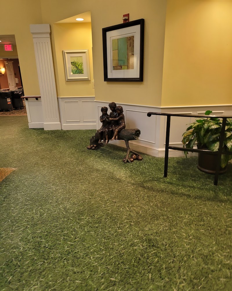 Hillcrest Convalescent Center nursing home in Durham, NC - Photo 4 of 10