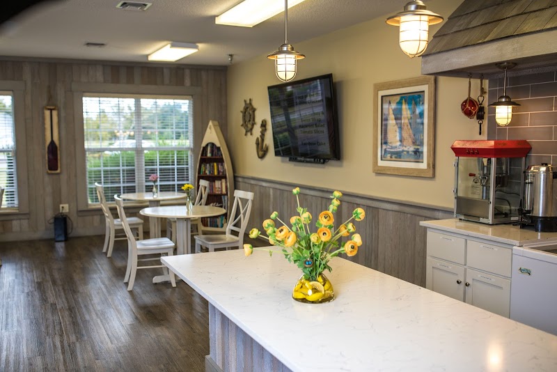 Elizabeth City Health and Rehabilitation nursing home in Elizabeth City, NC - Photo 4 of 5