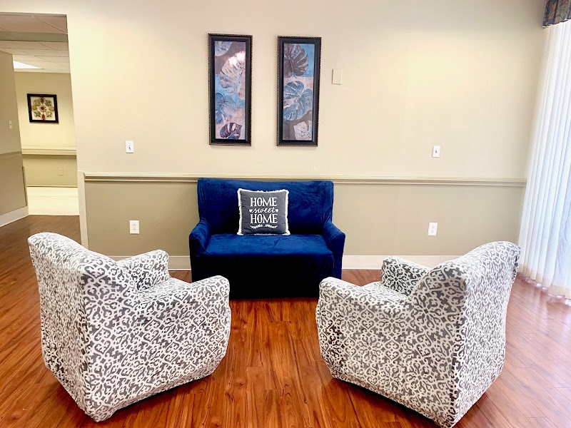 Raleigh Rehabilitation Center nursing home in Raleigh, NC - Photo 4 of 5