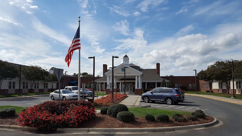 Huntersville Oaks nursing home in Huntersville, NC - Photo 2 of 5