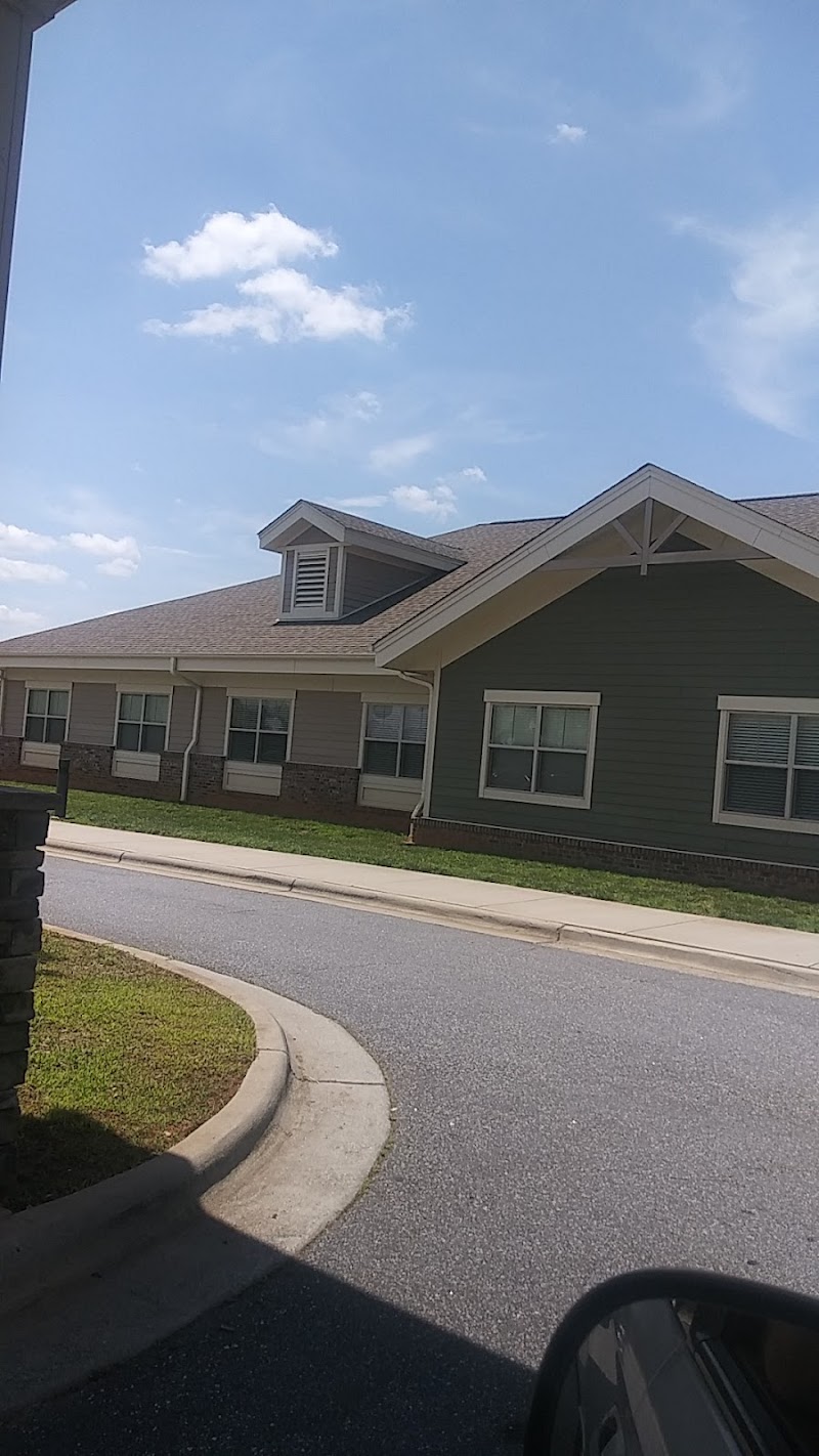 Trinity Ridge nursing home in Hickory, NC - Photo 4 of 10